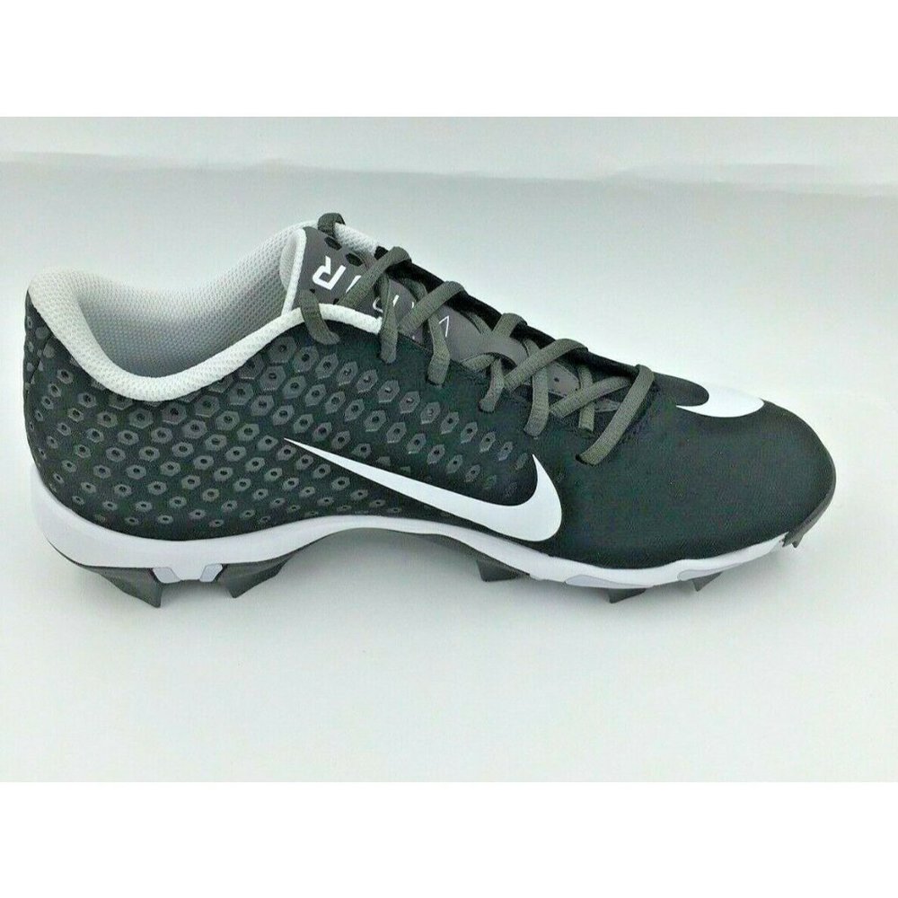 black nike cleats womens